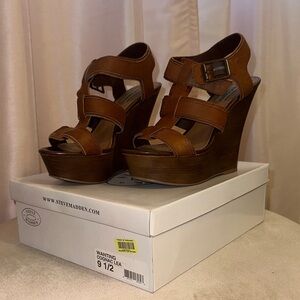 Steve Madden Tan Strappy Wedge Sandals